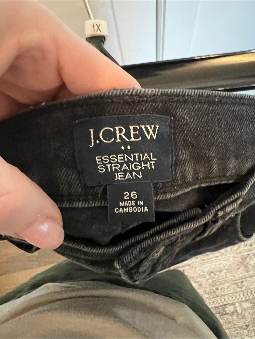 J.Crew Re-Imagined Essential Straight Jean in Faded Black - Size 26 - Picture 2 of 4